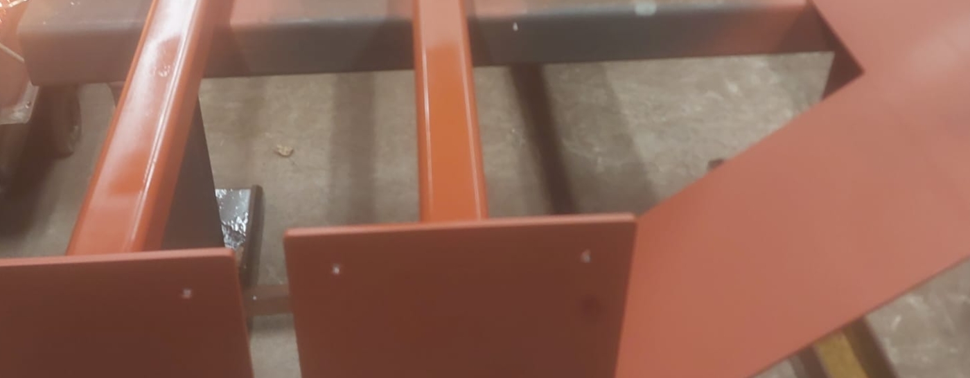 Steels for a bay window 