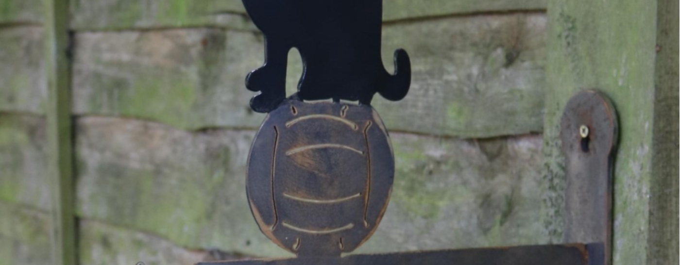 Sunderland wall bracket