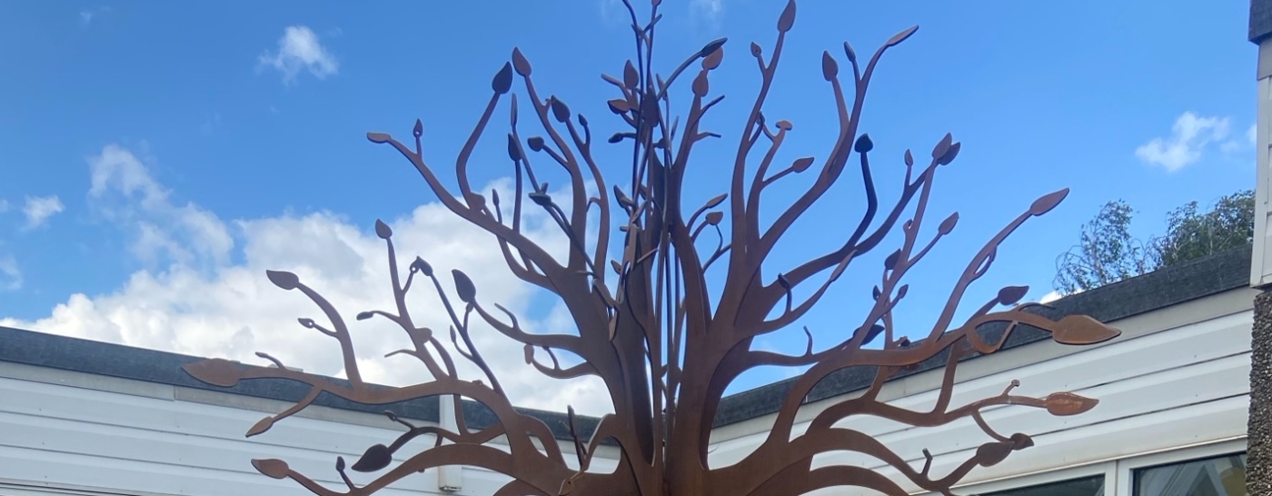 Ash Lea School memorial tree